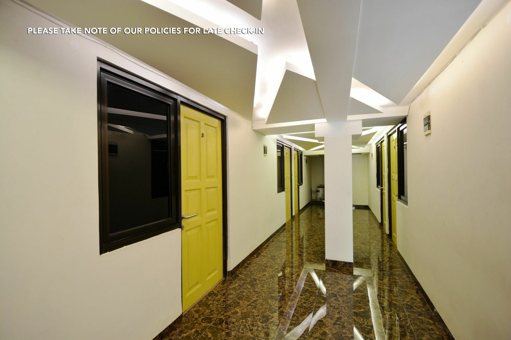 Zen Rooms Abuserin Fatmawati Cilandak  Экстерьер фото